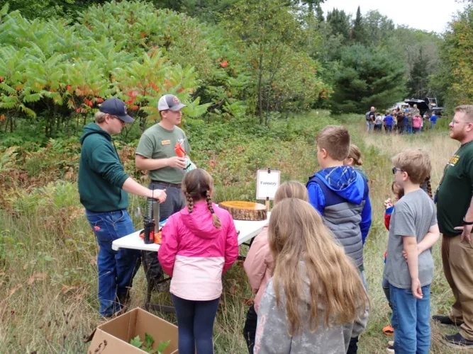 Wisconsin youth deer hunt Oct. 10-11